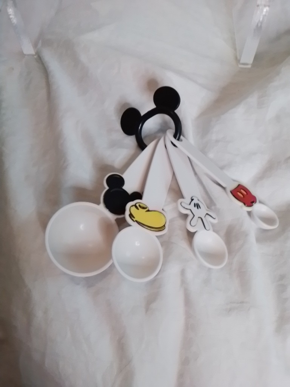 Vintage 1980's Disney Mickey Mouse  Measuring Spoon Set with Character Accents